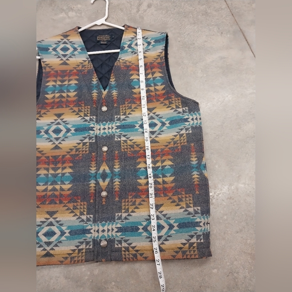Pendleton Wool Vest - Picture 10 of 11